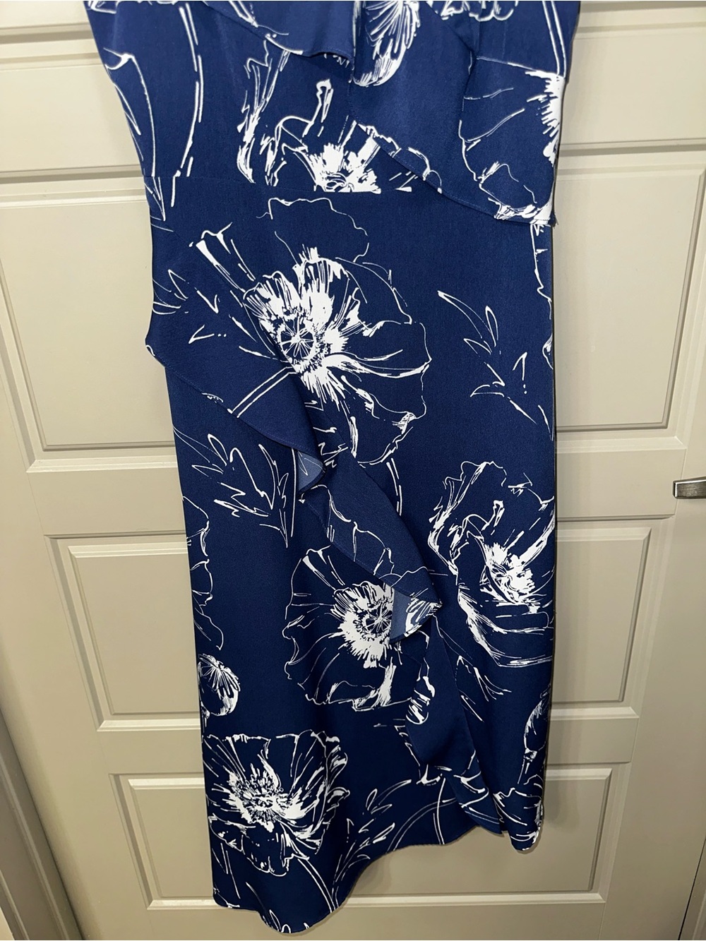 Banana Republic Floral Midi Dress in Blue & White Size 8 Like New - Picture 3 of 5